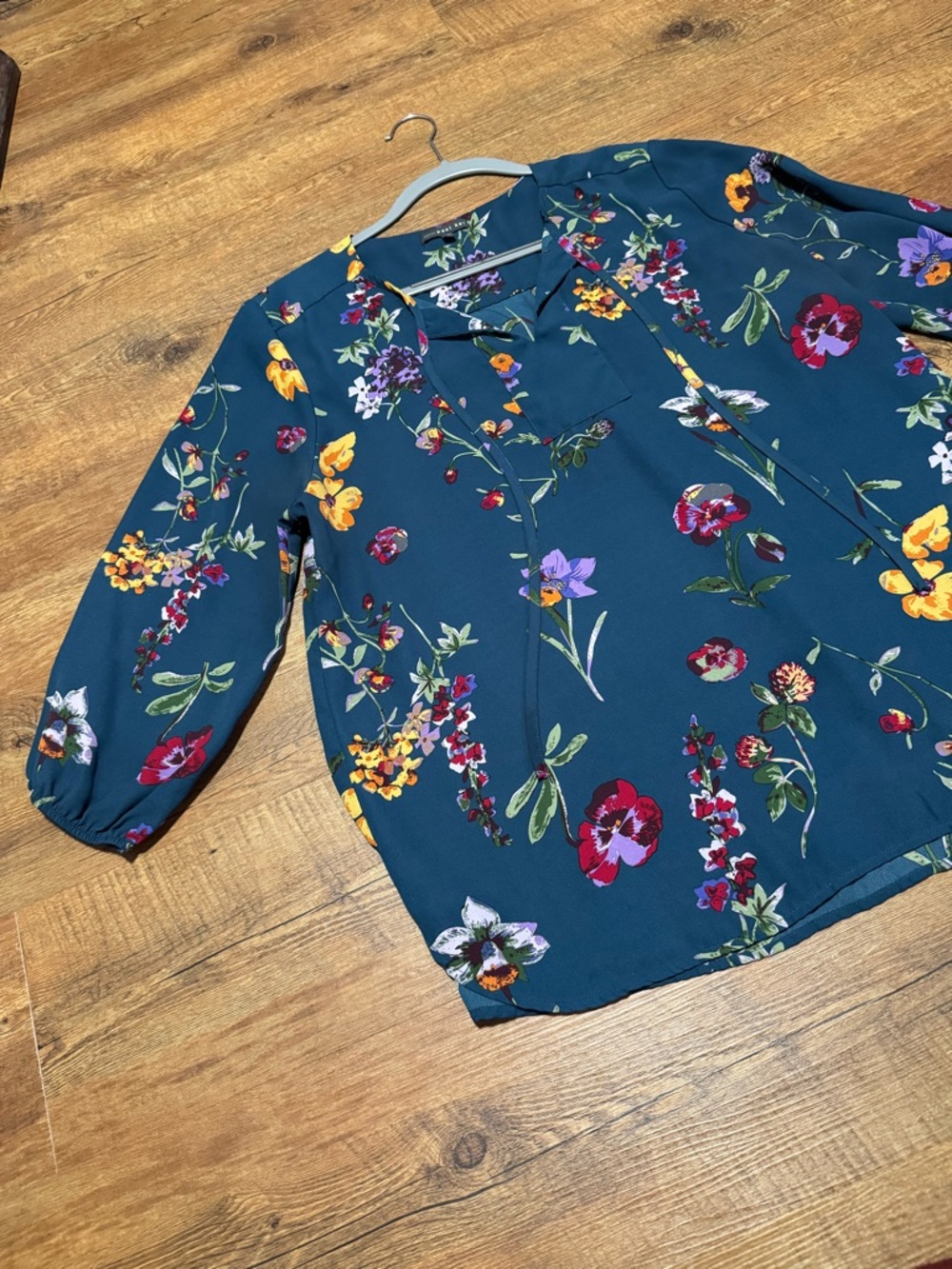 West Kei Teal Floral V-Neck Tie Blouse - Picture 2 of 6